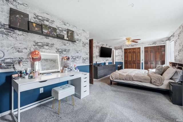 7927 Willowwood Drive, Fort Wayne, IN 46835