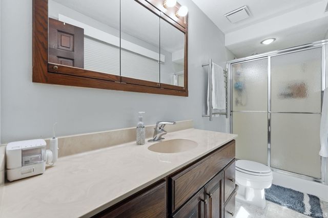 7927 Willowwood Drive, Fort Wayne, IN 46835