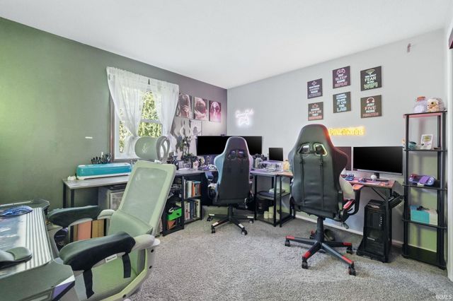 7927 Willowwood Drive, Fort Wayne, IN 46835