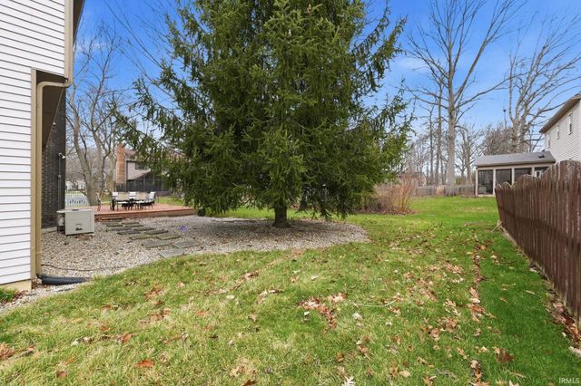 7927 Willowwood Drive, Fort Wayne, IN 46835