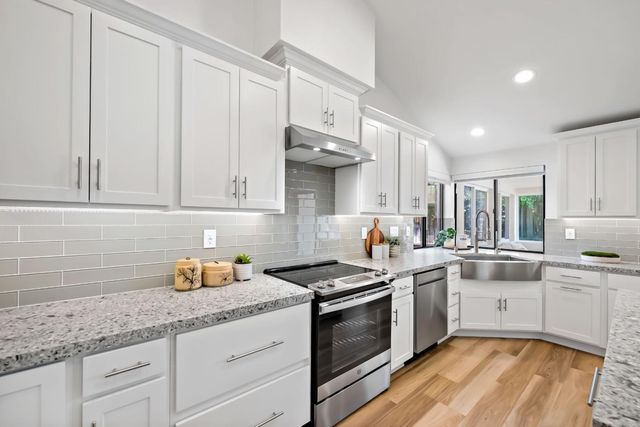3014 Creek Estates Court, San Jose, CA 95135