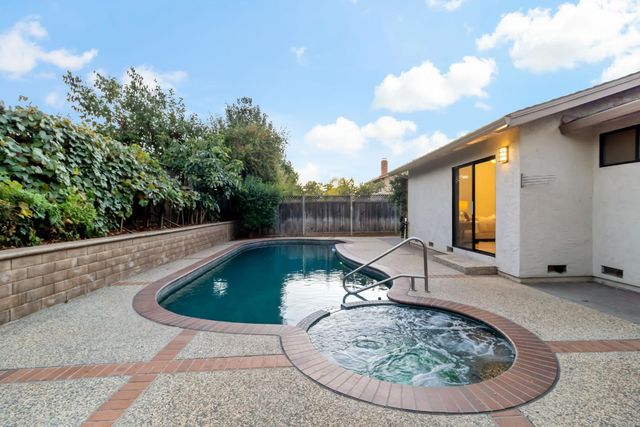 3014 Creek Estates Court, San Jose, CA 95135