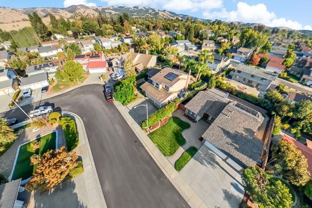 3014 Creek Estates Court, San Jose, CA 95135