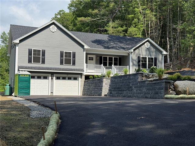 50 Hope Furnace Road, Coventry, RI 02816