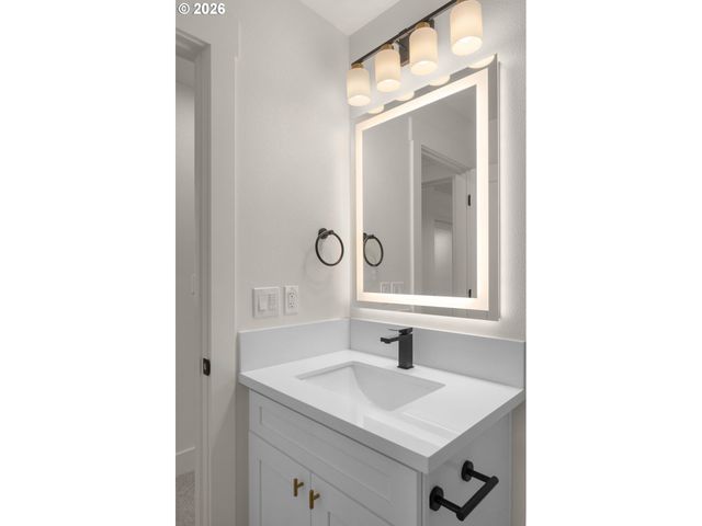 5230 Se Knapp, Portland, OR 97206