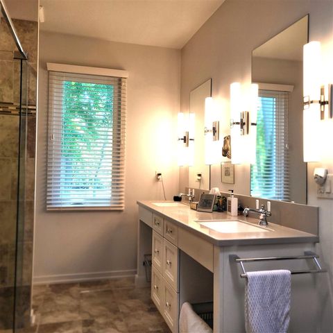 318 Morning Walk Path, Benton Harbor, MI 49022