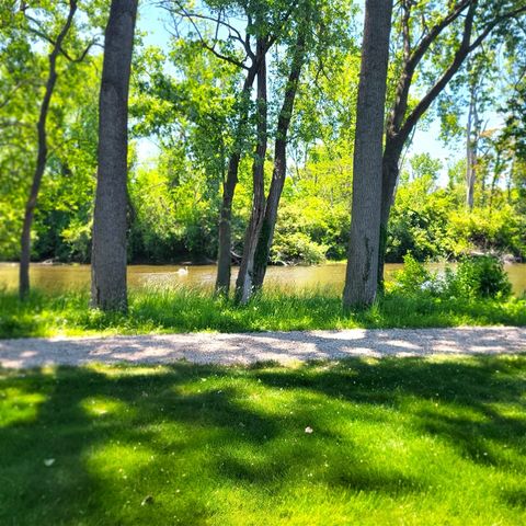 318 Morning Walk Path, Benton Harbor, MI 49022