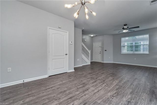 1483 Titchfield DR, Chesapeake, VA 23320