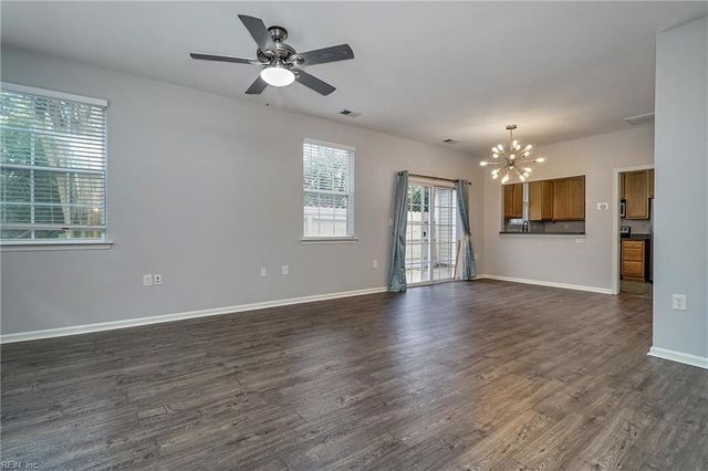 1483 Titchfield DR, Chesapeake, VA 23320