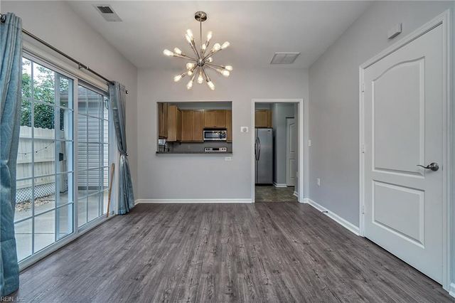 1483 Titchfield DR, Chesapeake, VA 23320