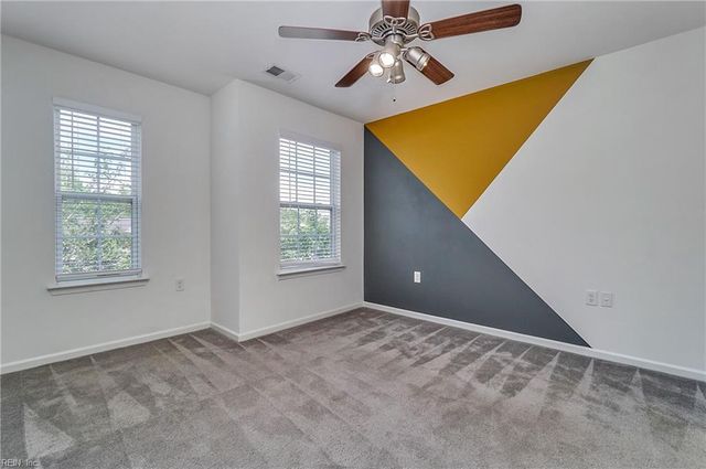 1483 Titchfield DR, Chesapeake, VA 23320