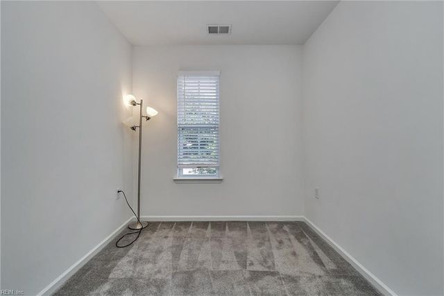 1483 Titchfield DR, Chesapeake, VA 23320