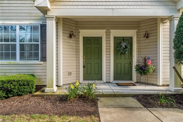 1483 Titchfield DR, Chesapeake, VA 23320