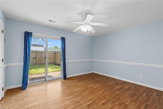 18 Parkway DR, Hampton, VA 23669