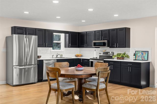 73 The Old Run Road, Fairview, NC 28730