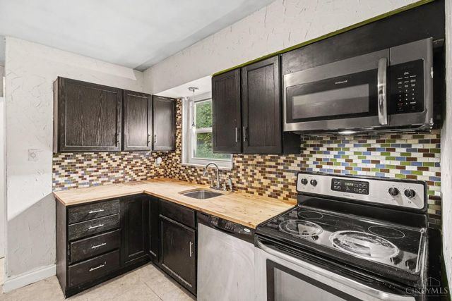 2740 Byrneside Drive, Colerain Twp, OH 45239