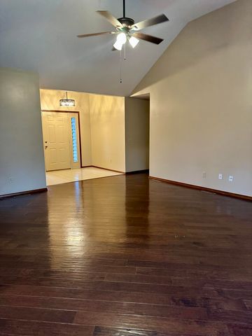 3705 W Kingsley Street, Springfield, MO 65807