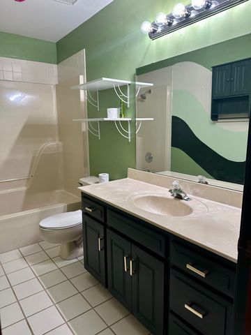 3705 W Kingsley Street, Springfield, MO 65807