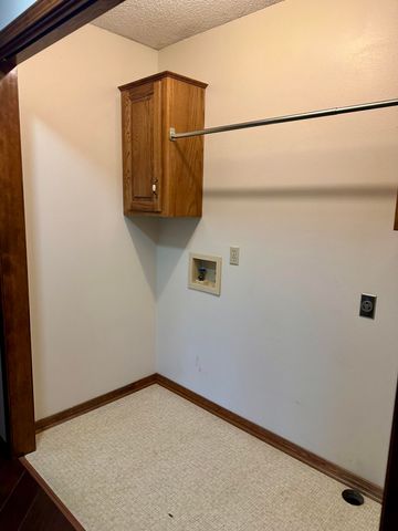 3705 W Kingsley Street, Springfield, MO 65807