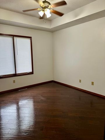 3705 W Kingsley Street, Springfield, MO 65807