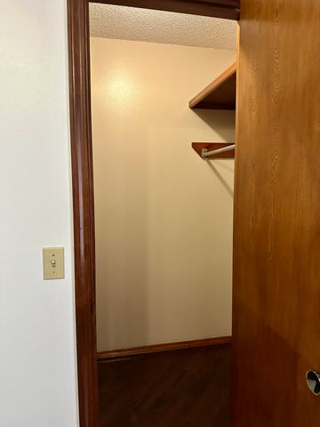 3705 W Kingsley Street, Springfield, MO 65807