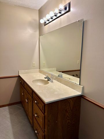 3705 W Kingsley Street, Springfield, MO 65807