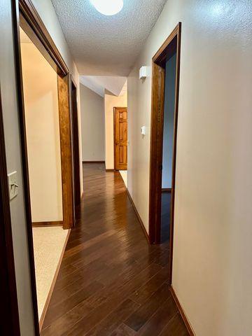 3705 W Kingsley Street, Springfield, MO 65807