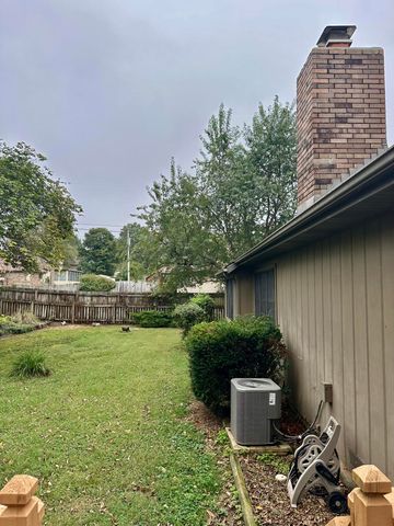 3705 W Kingsley Street, Springfield, MO 65807