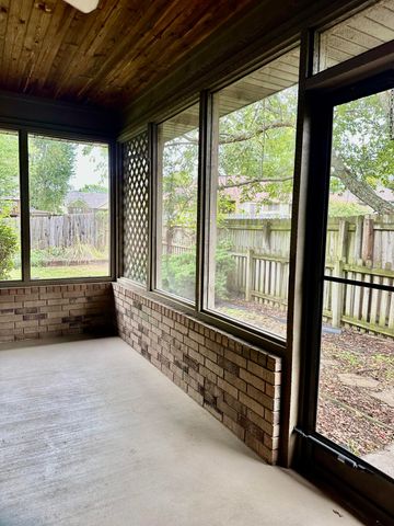 3705 W Kingsley Street, Springfield, MO 65807