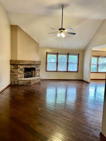 3705 W Kingsley Street, Springfield, MO 65807