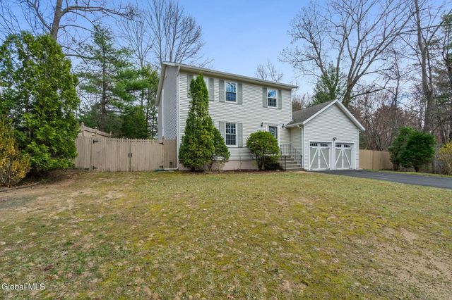 117 Woodin Road, Halfmoon, NY 12065