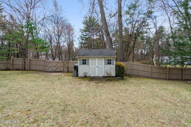 117 Woodin Road, Halfmoon, NY 12065