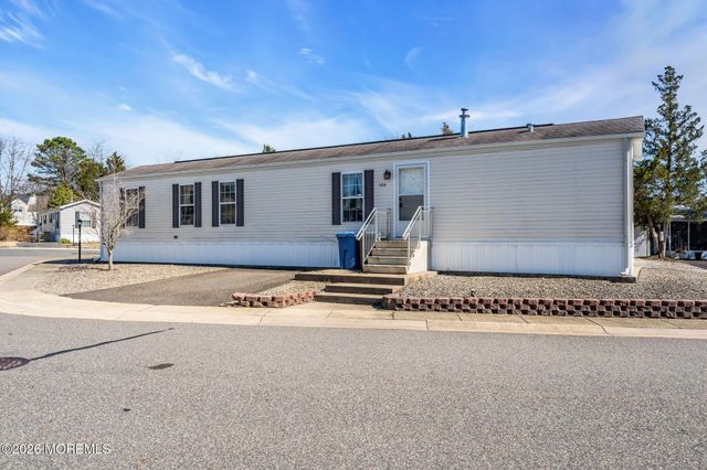 506 Quiet Way, Toms River, NJ 08755