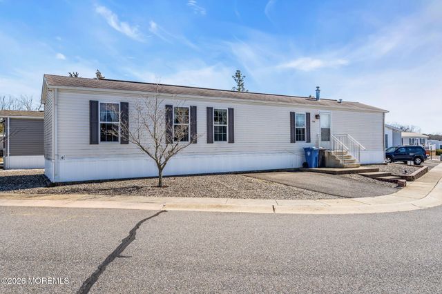 506 Quiet Way, Toms River, NJ 08755