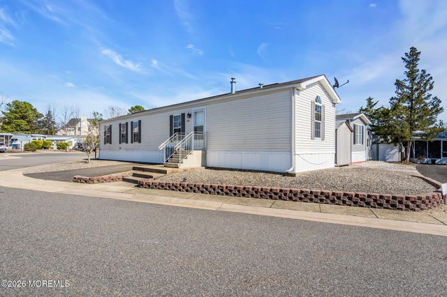 506 Quiet Way, Toms River, NJ 08755