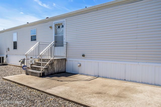 506 Quiet Way, Toms River, NJ 08755