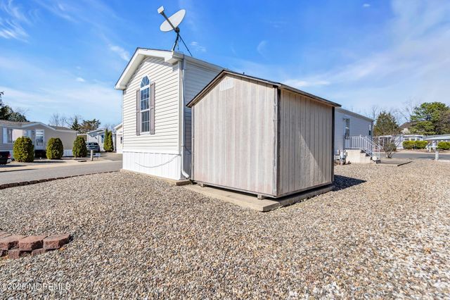 506 Quiet Way, Toms River, NJ 08755