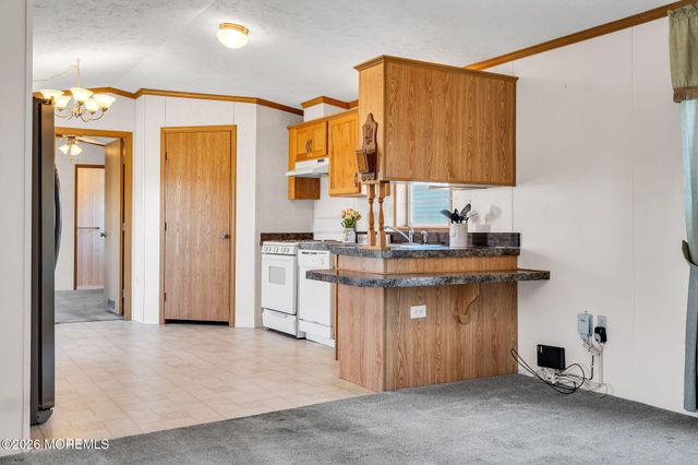 506 Quiet Way, Toms River, NJ 08755