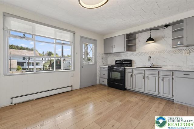 104 Water Street, New Philadelphia Boro, PA 17959