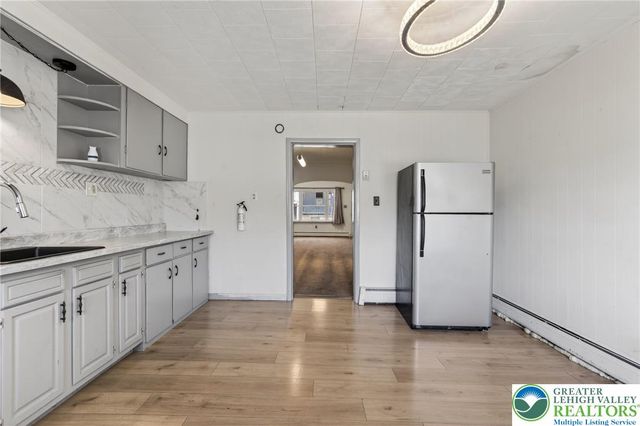 104 Water Street, New Philadelphia Boro, PA 17959