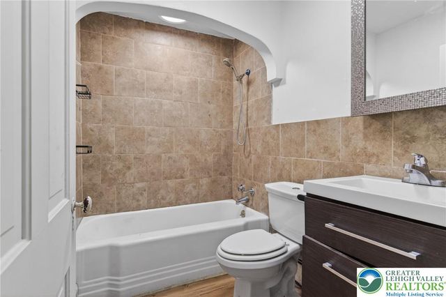 104 Water Street, New Philadelphia Boro, PA 17959