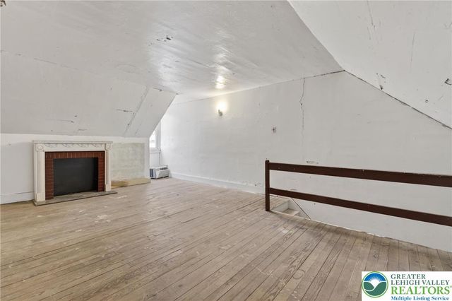 104 Water Street, New Philadelphia Boro, PA 17959