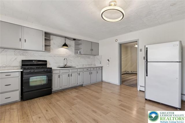 104 Water Street, New Philadelphia Boro, PA 17959
