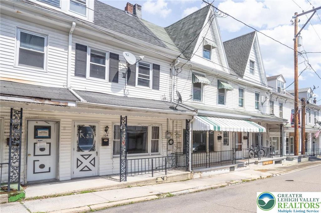 104 Water Street, New Philadelphia Boro, PA 17959