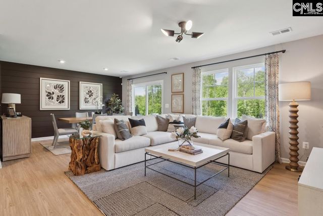 144 Kingfield Drive, Hopkins, SC 29061