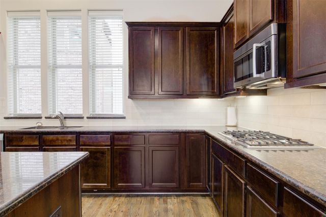 9627 Fannin Station W, Houston, TX 77045