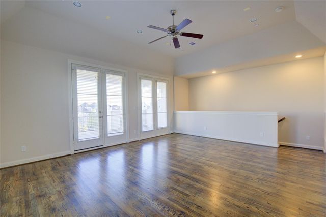 9627 Fannin Station W, Houston, TX 77045