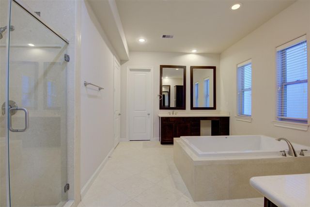 9627 Fannin Station W, Houston, TX 77045