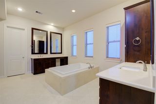 9627 Fannin Station W, Houston, TX 77045