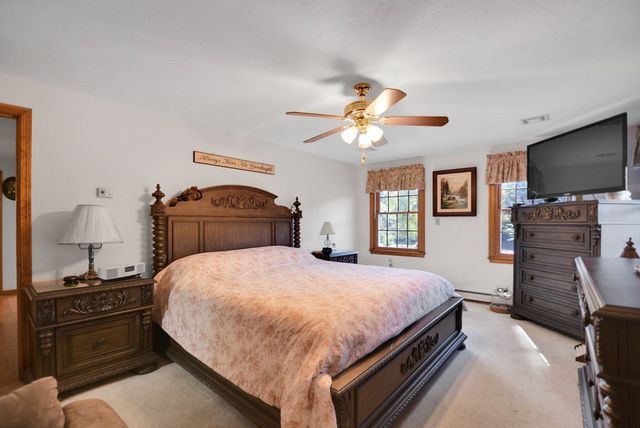 3 Natalie Cir, Franklin, MA 02038